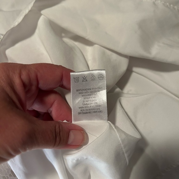 Beulah White with Ivory Embroidery Dress - Picture 7 of 11